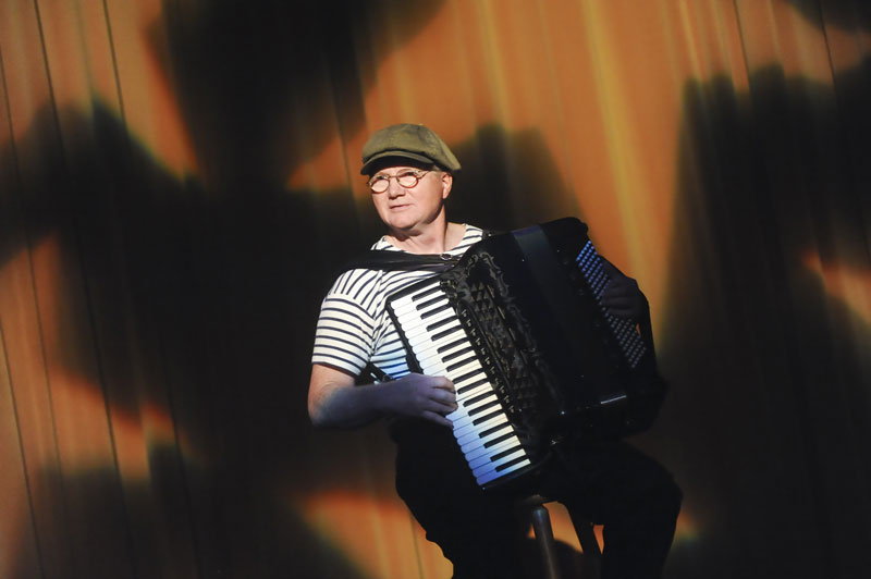 Mario Bruneau en concert au Théâtre Le Granada