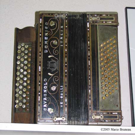 AntiqueCavagnolo2 Antique French Cavagnolo accordion