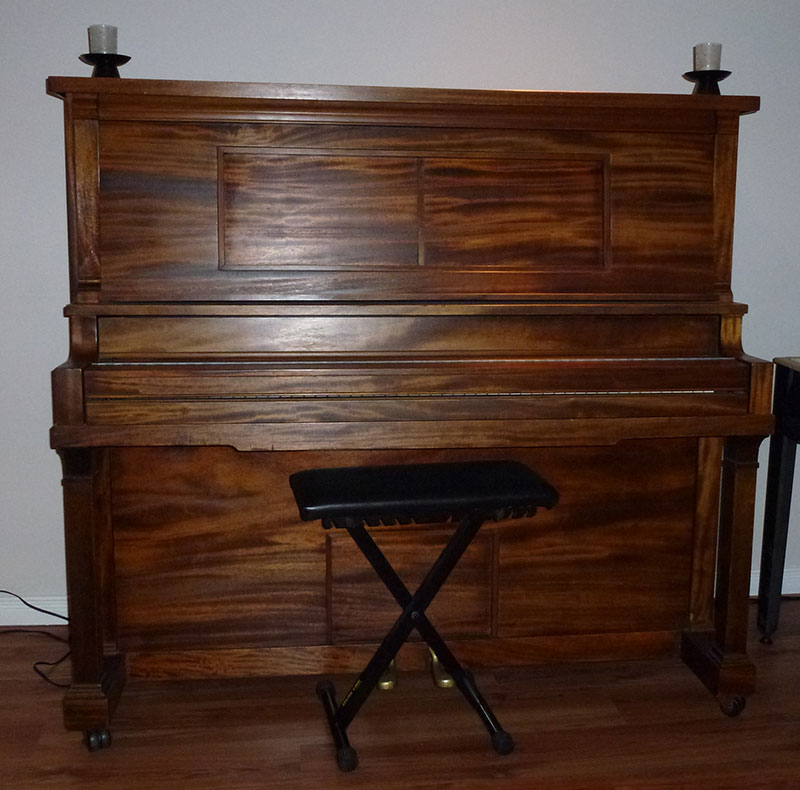 Piano Washburn