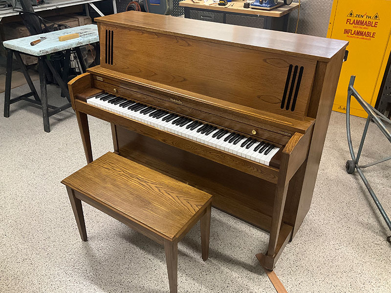 Meuble du piano droit Baldwin Hamilton