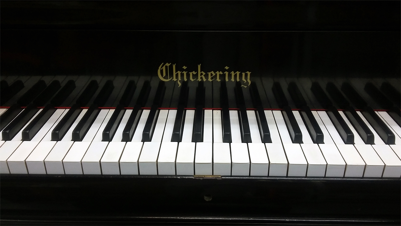 Le clavier du piano de concert Chickering
