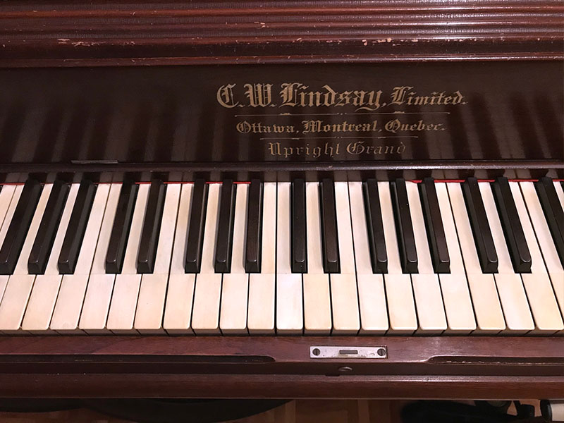 Clavier du Piano Lindsay droit