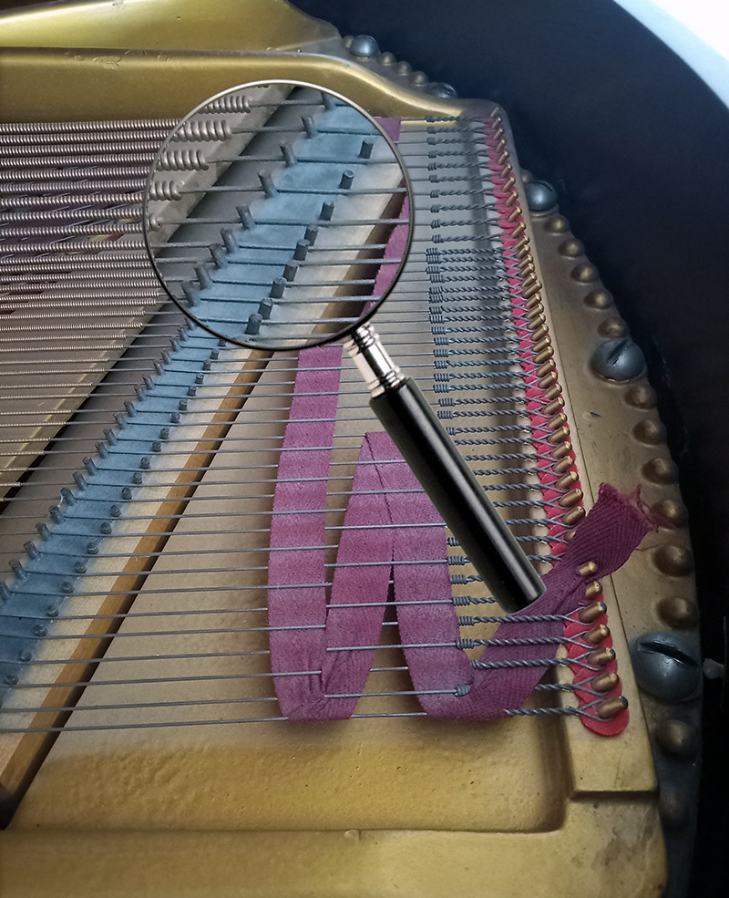 Le chevalet des basses du piano à queue L.E.N. Pratte.