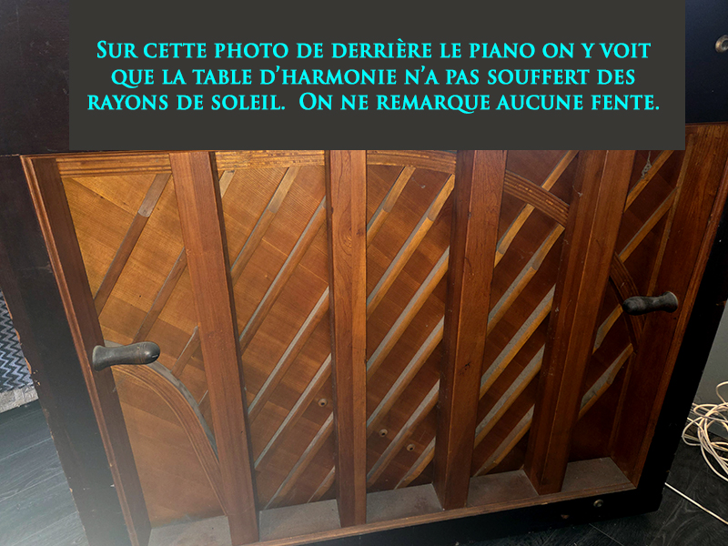 La table d'harmonie du piano droit Heintzman