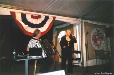 Musette accordion night in Verdun with singer Hélène Cardinal